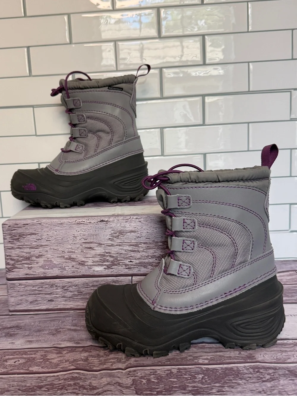 The North Face Alpenglow IV Winter ❄️ Boots Kids Size 12